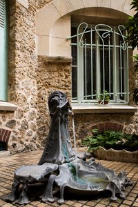 Fountain, Courtyard of the Castel Beranger, 1897-98 by Hector Guimard